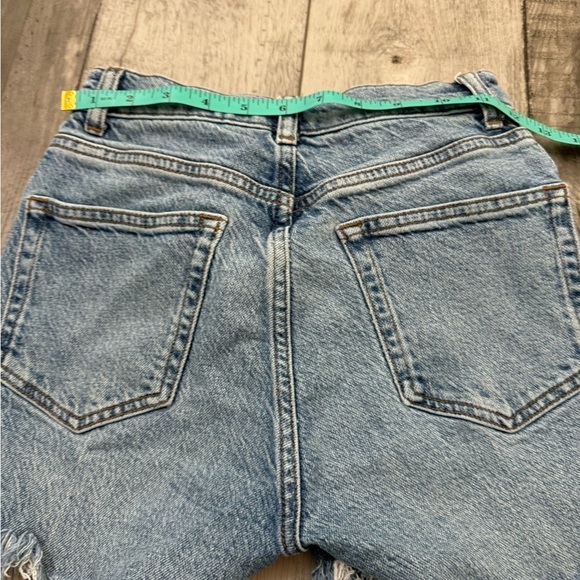 Reformation Denim Cut Off Jean Shorts 24 - Picture 6 of 7